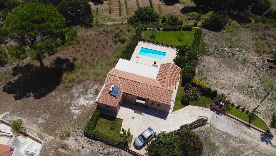 Villa Cottage Kantrillies Fokata Exteriör bild